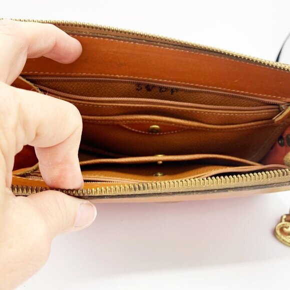 VINTAGE DOONEY & BOURKE RED BROWN PEBBLED LEATHER CROSSBODY PURSE! - Picture 7 of 8